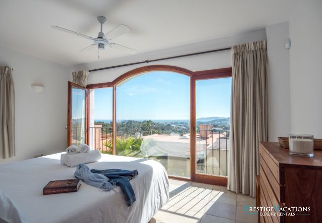 Villa in Ibiza / Eivissa - Sa Cigonya