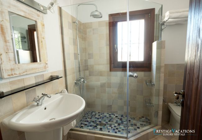 Villa in Ibiza / Eivissa - Sa Cigonya