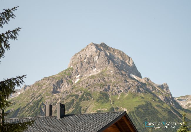 Chalet in Lech - Falcon