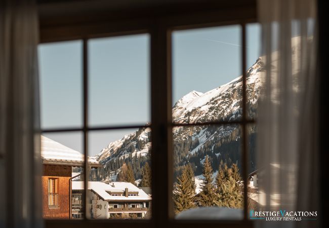 Chalet in Lech - Toda