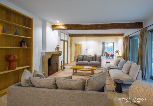 Villa in Saint Remy de Provence - Bergerie Aquino