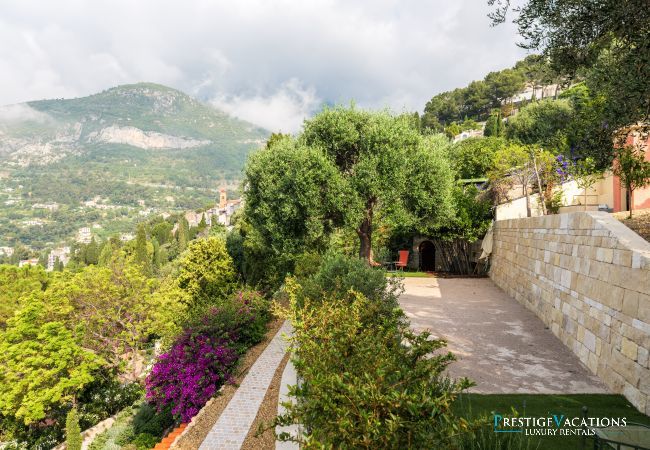Villa in Roquebrune-Cap-Martin - Les Oliviers CDA