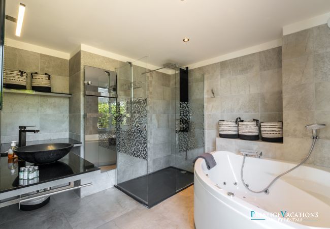 Villa in Sainte-Maxime - Charlotte