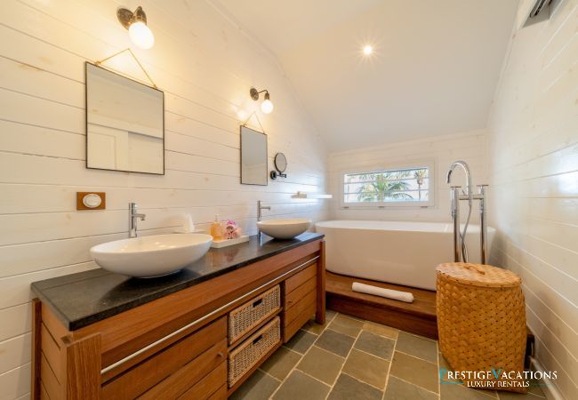 Villa in Saint-Gilles les Bains - Tersis