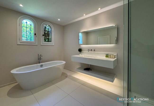 Villa in Vallauris - St Martin